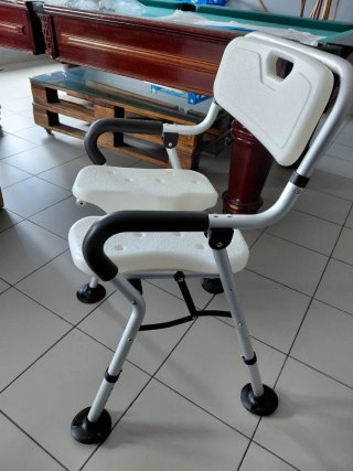 Cadeira de Banho Adaptável