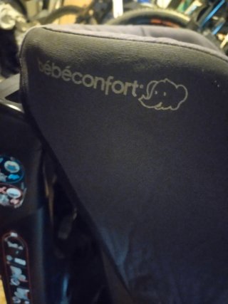 Silla Coche Bebé Confort Axiss Giratoria