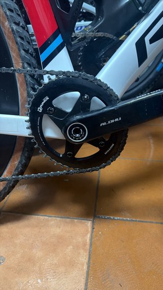 Bicicleta gravel Ridley Blanca y Roja