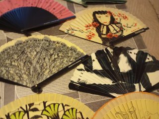 Set di ventagli di designer famosi