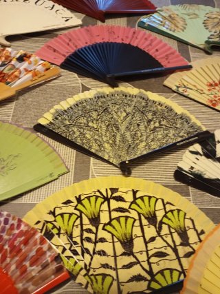 Set di ventagli di designer famosi