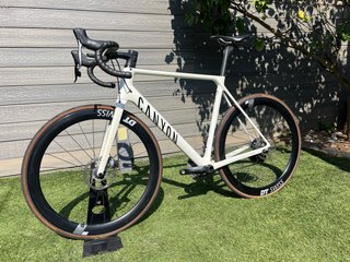 Canyon Ultimate CF SLX 8 Disc eTap 2021