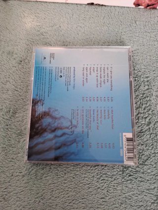 CD Noa Blue Touches Blue 2