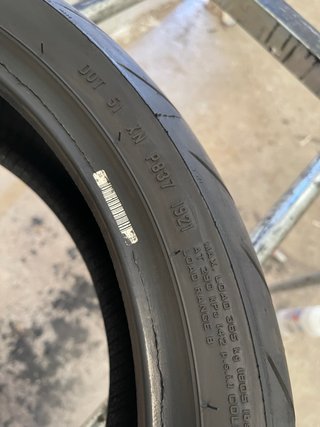 Neumático Metzeler Roadtec Z8 Interact 180/55 ZR17