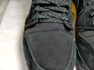 Nike Jordan 1 Botas Negras y Amarillas