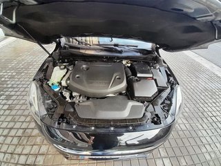 Volvo V40 VOLVO V40 1.6 D2 Kinetic