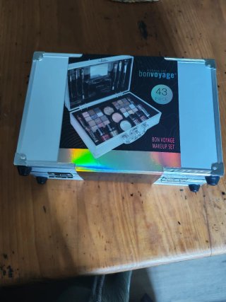 Maletín de maquillaje Bon Voyage 43 piezas