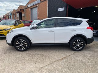 BIEN CUIDADO!!!! TOYOTA RAV4 120D 4X4 DIESEL