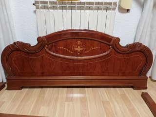Estructura de cama retro de madera maciza 135x180