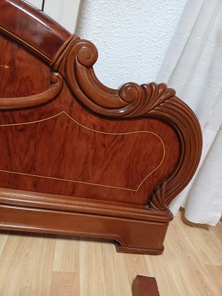 Estructura de cama retro de madera maciza 135x180