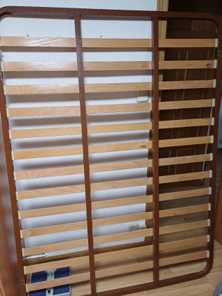 Estructura de cama retro de madera maciza 135x180