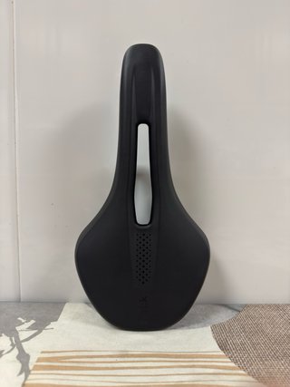 Sillín Fizik Vento Antares R5 140mm