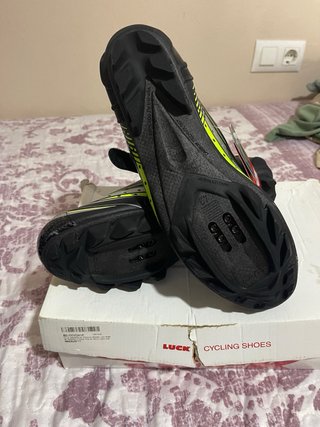 Botas Ciclismo Luck Negras y Flúor