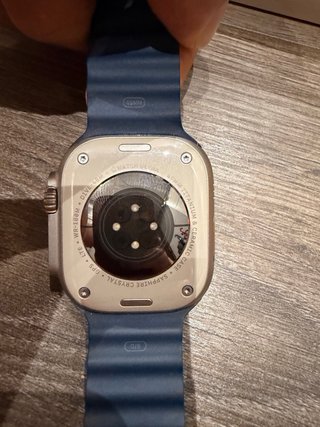 Apple Watch Ultra 2 con correas
