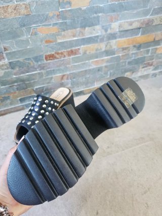 Sandalias Plataforma Tachuelas Negras