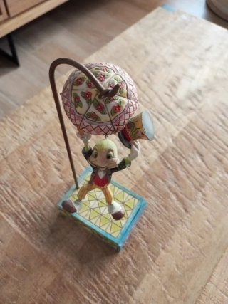 Figura Disney Traditions Pepito Grillo