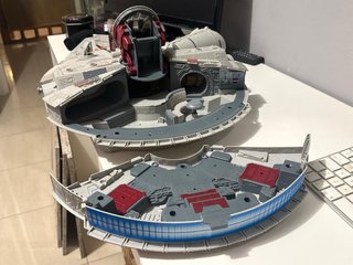 Star Wars Millennium Falcon
