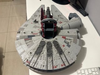 Star Wars Millennium Falcon