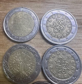 Lote 3 monedas 2€: 2002, 2005, 2008