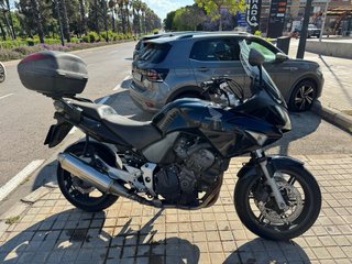 Honda CBF 600S 2007 + Baúl - ITV reciente