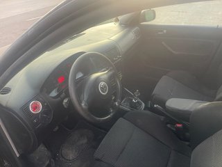 Volkswagen Golf 2002