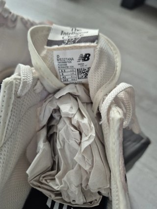 New Balance Beige/Rosa Talla 42