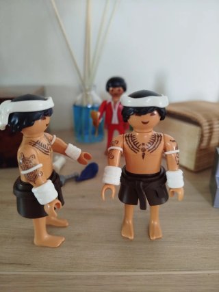 Playmobil figuras guerreros tribales