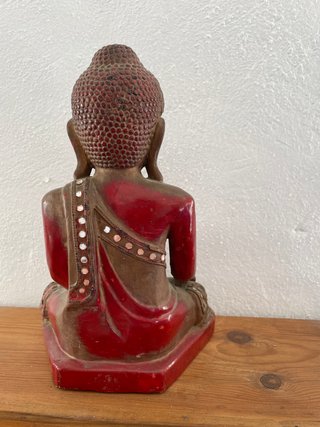 Statua di Buddha Rosso Antico
