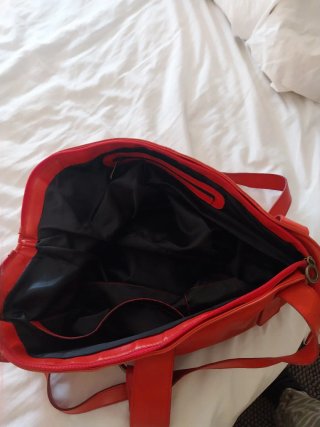 Bolso de piel naranja