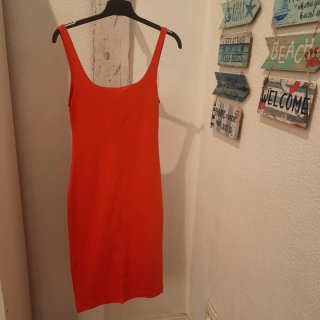 Vestido midi Zara tirantes rojo anaranjado