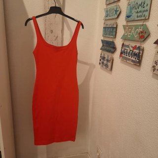 Vestido midi Zara tirantes rojo anaranjado