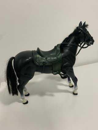 Caballo  escala geyperman Negro con Acceso