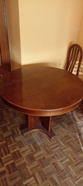 Mesa de comedor extensible de madera