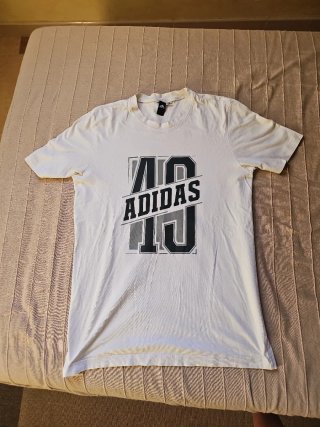 Camiseta Adidas Gris y Blanca