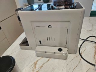 Macchina da caffè De'Longhi Rivelia Arena Beige