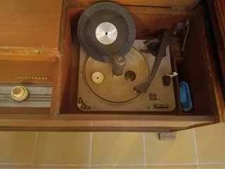Radio Tocadiscos Telefunken Marrón