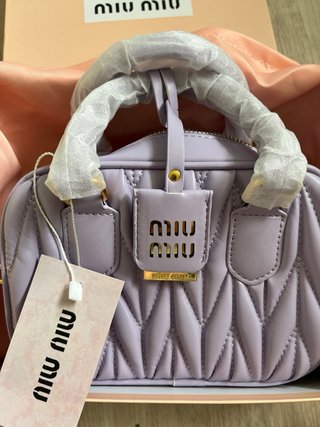 Bolso Miu Miu Lila