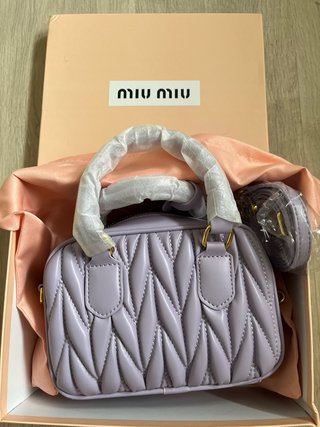 Bolso Miu Miu Lila