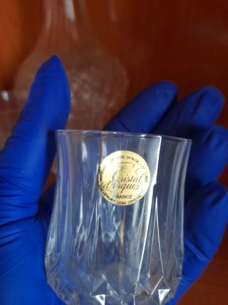 Juego de licorera y vasos de cristal