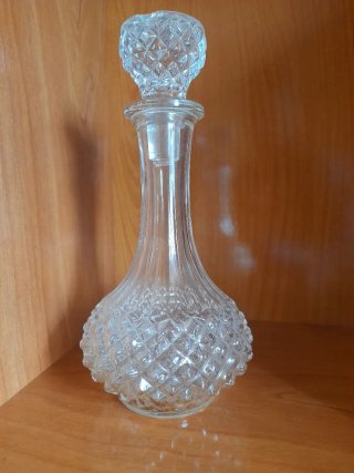 Juego de licorera y vasos de cristal
