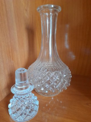 Juego de licorera y vasos de cristal
