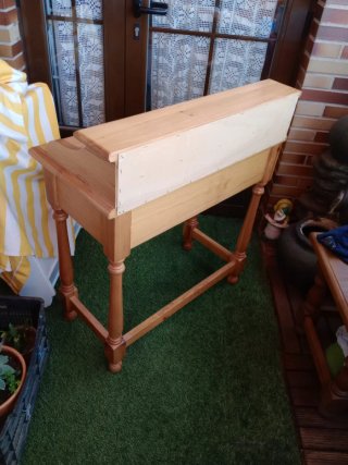 Escritorio madera pino con cajones