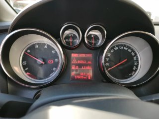 Opel Astra 2015