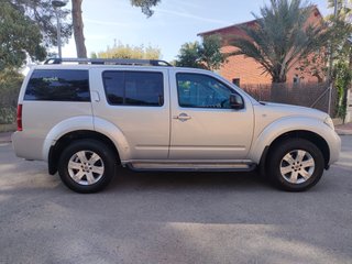 Nissan Pathfinder 2.5 dCi