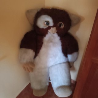 Peluche grande marrón y blanco