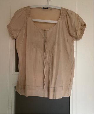 Blusa beige bordada