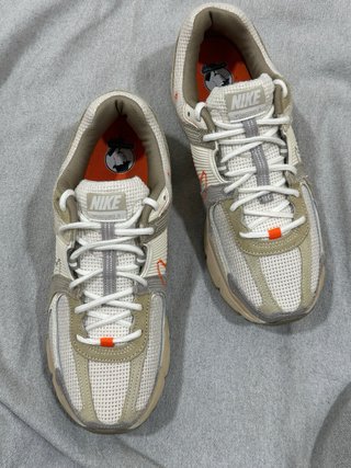 Nike Zoom Vomero 5 Beige/Blanco