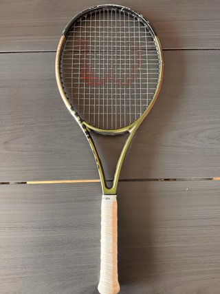 Raquetas Wilson Blade 100 V8 (4 unidades)