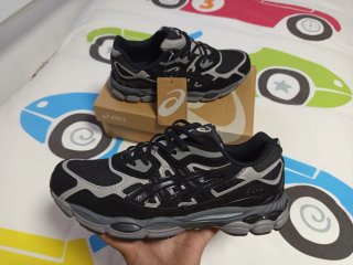 Asics GEL NYC Negro/Gris