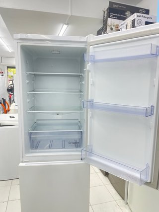Nevera marca Beko con garantía transparente